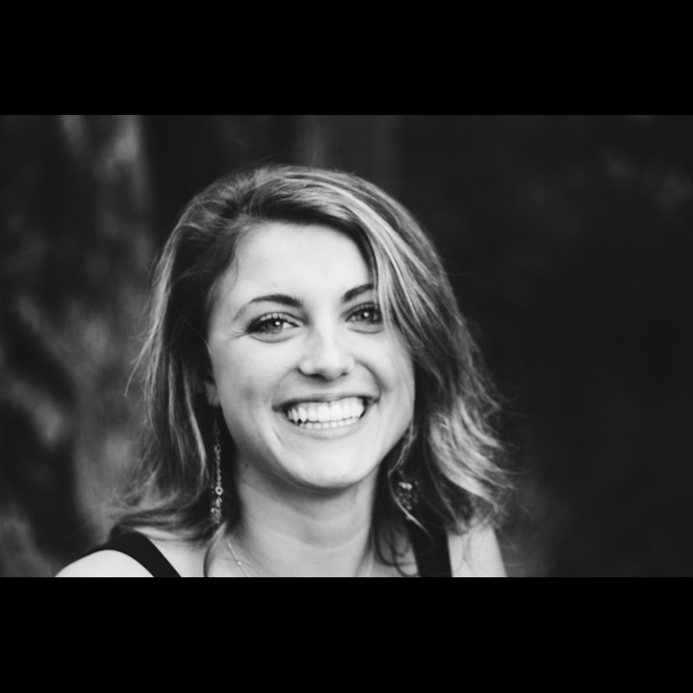 Meet your Posher, Olivia